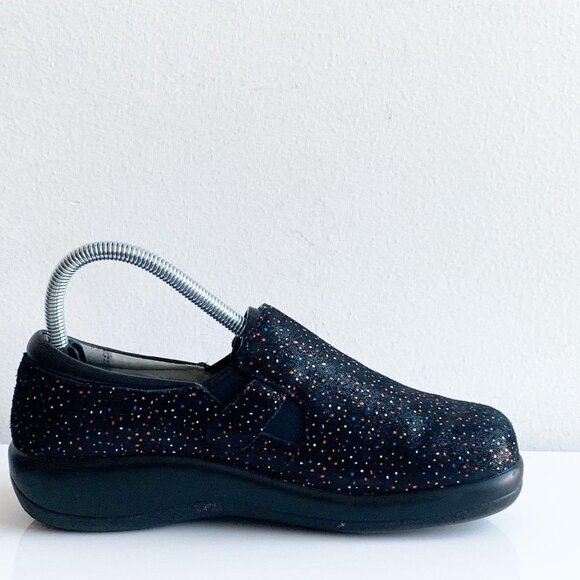 ALEGRIA Slip‎ On Clogs - Picture 5 of 12